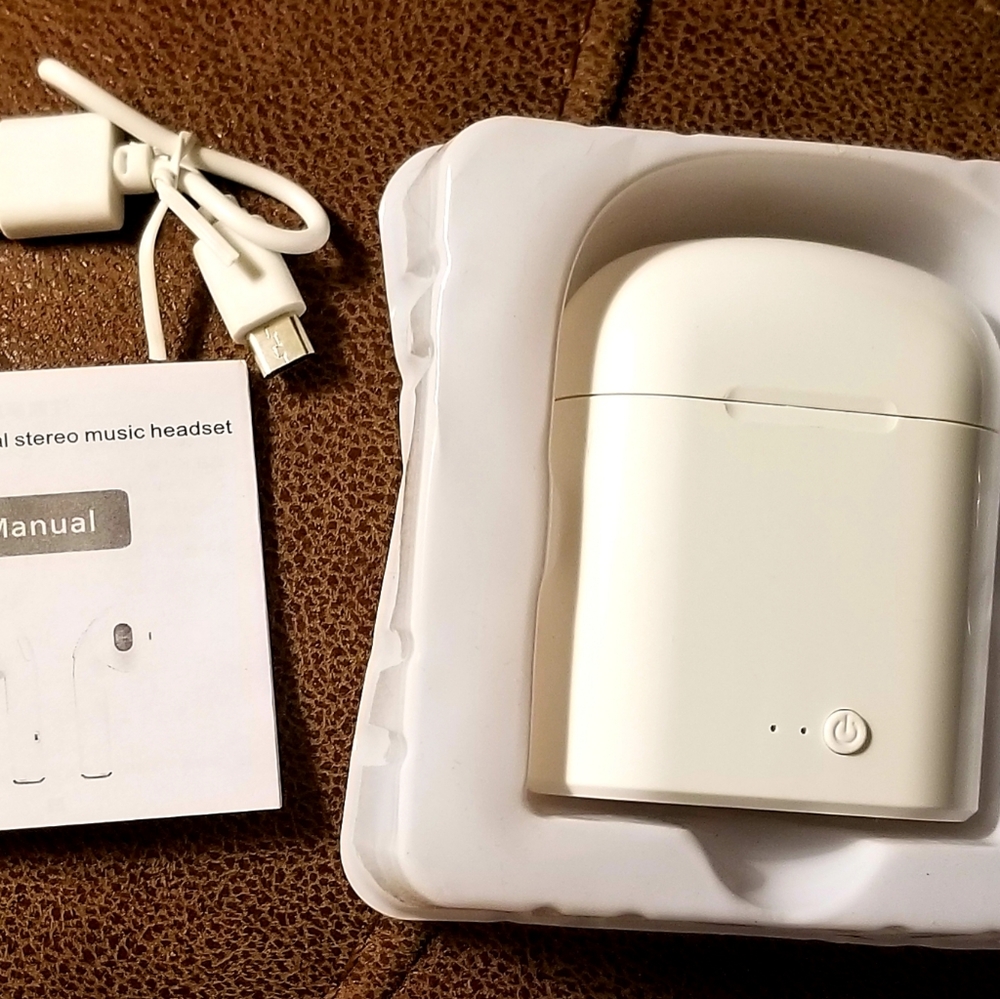 i7S TSW RoHS Ear Buds in White